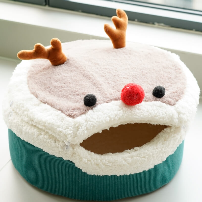 Christmas Elk Enclosed Plush Cat Cave