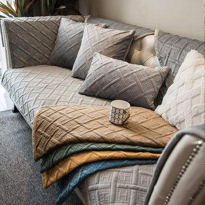 Vintage Dark Quilted Velvet Scratch-resistant Couch Cover